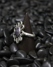 Load image into Gallery viewer, Amethyst Flower Ring size 9
