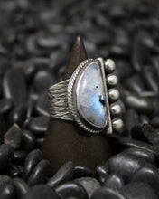 Load image into Gallery viewer, Dotted Moonstone Ring size 7.75