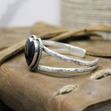 Load image into Gallery viewer, Onyx Heart Split Cuff