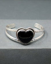 Load image into Gallery viewer, Onyx Heart Split Cuff