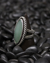 Load image into Gallery viewer, Aventurine Ring size 6.75