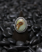 Load image into Gallery viewer, Turquoise Ring size 7