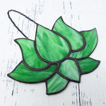 Load image into Gallery viewer, Green Lotus Flower