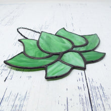 Load image into Gallery viewer, Green Lotus Flower