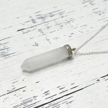 Load image into Gallery viewer, Clear Crystal Healing Stone Necklace